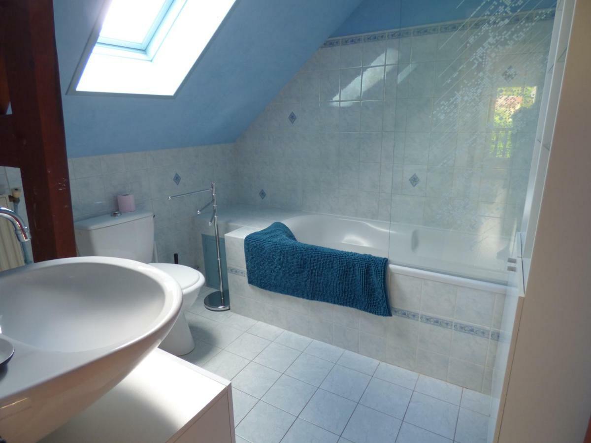 Gite Le Petit Chalet Avec Parking Gratuit Этрета Экстерьер фото
